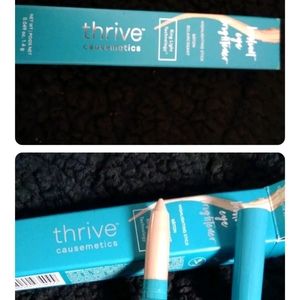 Thrive shimmer eye Crees brightner